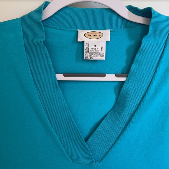 Talbots v-neck sweater EUC in cotton - size Medium in a gorgeous turquoi… - Picture 3 of 8